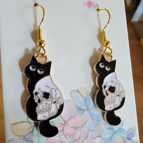*2 for $13* Gothic Black Cat & Skull Earrings - Picture 2 of 4